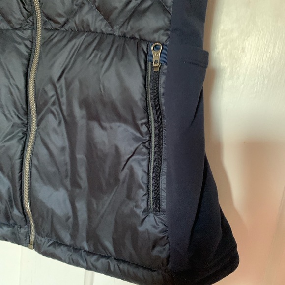 Lululemon Down Running Vest 6 - Picture 14 of 15